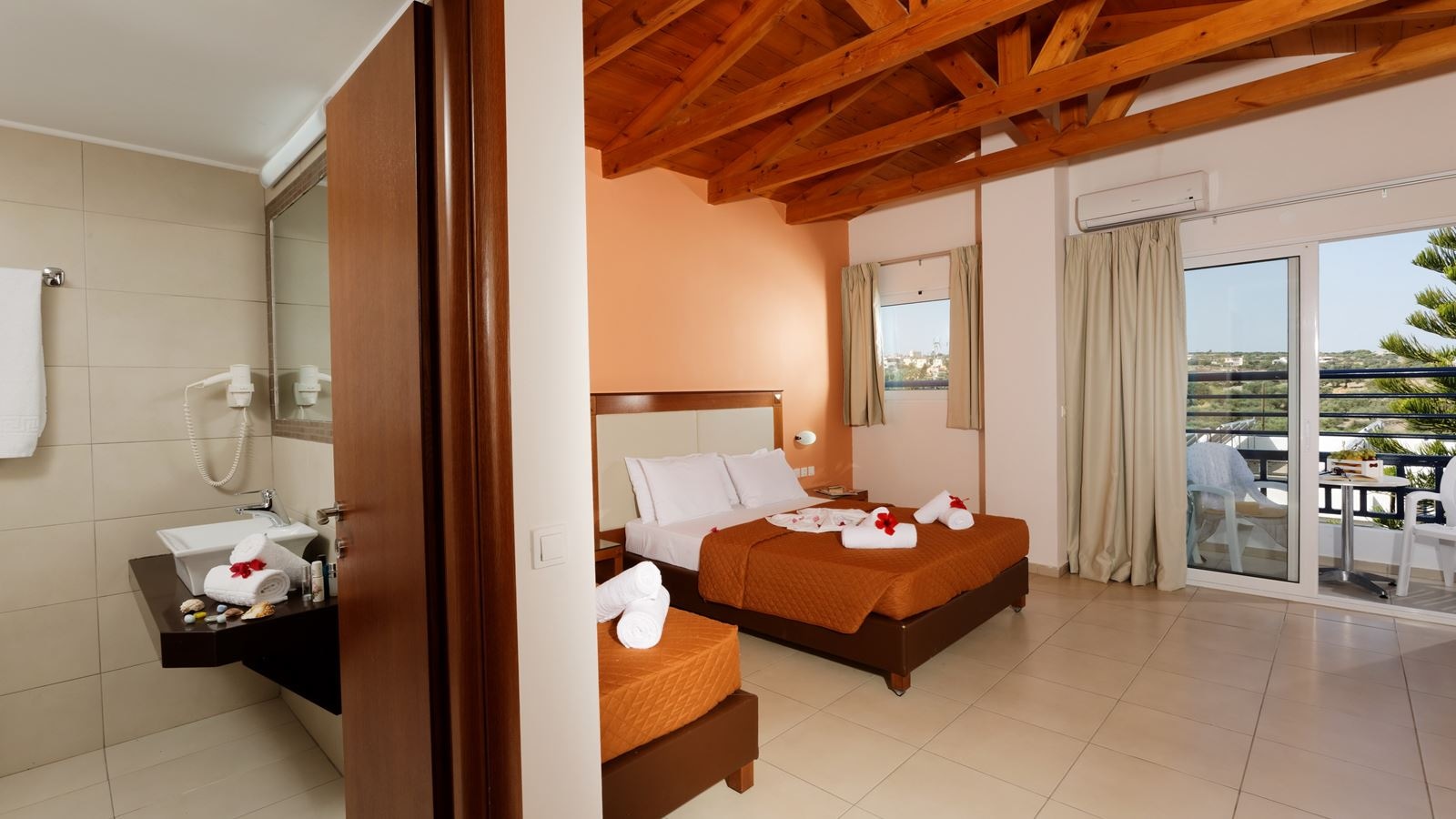 rooms-superior-triple-room