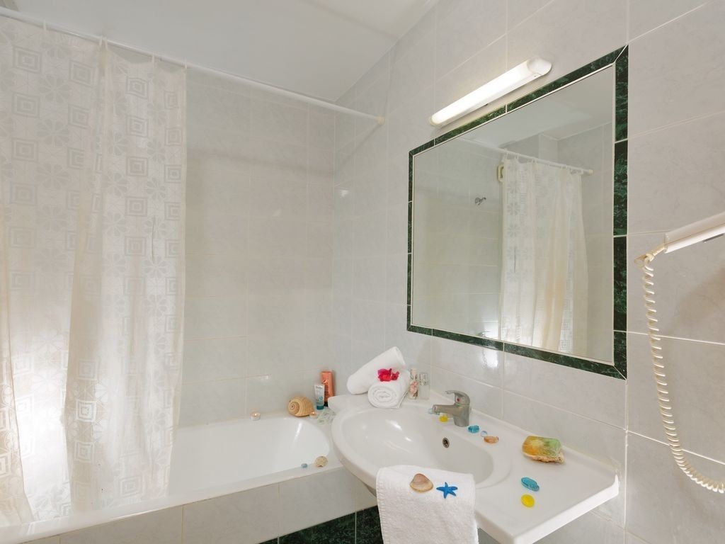 rooms-superior-dbl-room