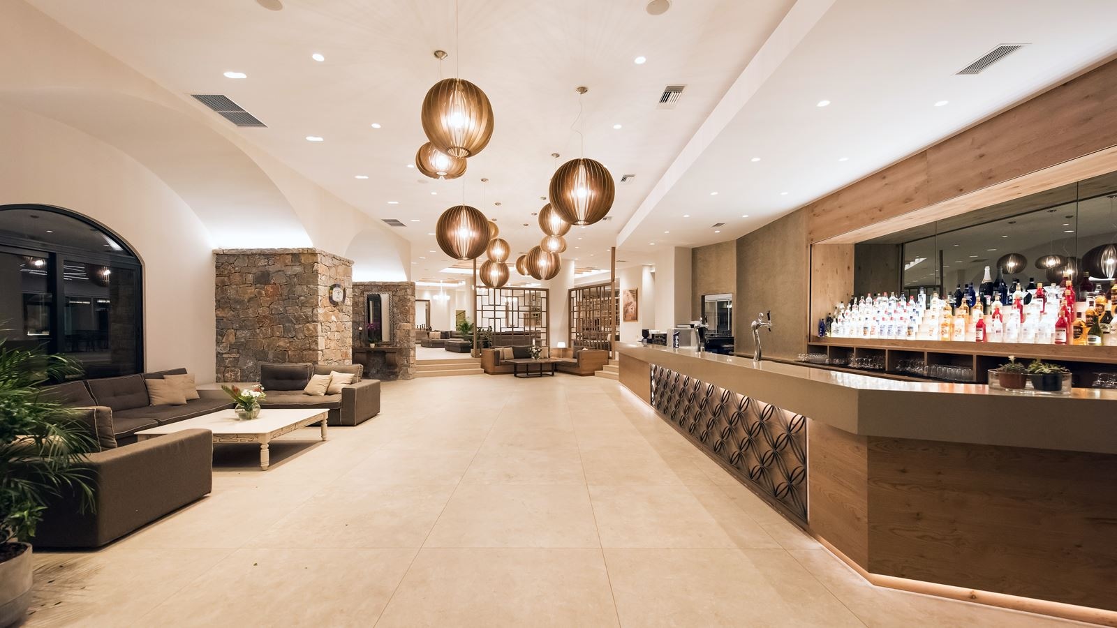 bars-panorama-main-lobby-bar