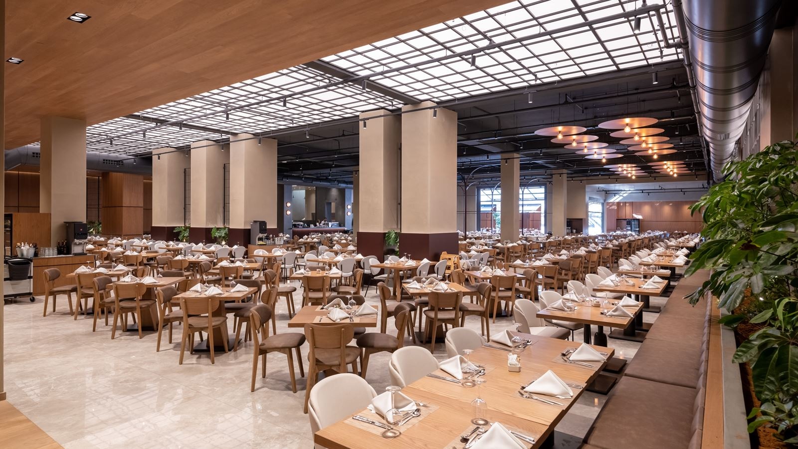 restaurants-artemis-main-restaurant