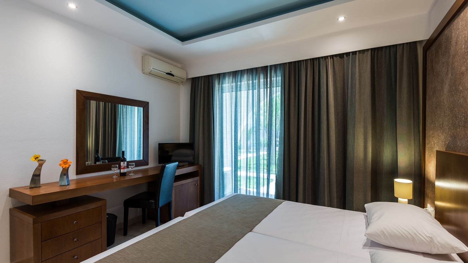 rooms-double-room-garden-view-or-pool-view-with-balcony-or-terrace