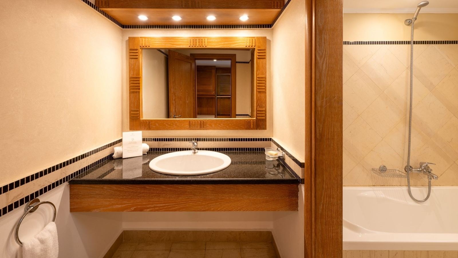 rooms-maisonette-sea-view