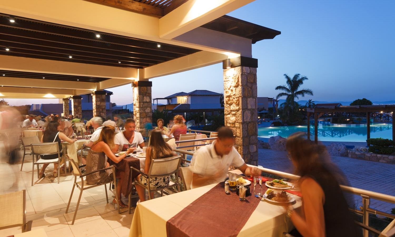 restaurants-ambrosia-main-restaurant