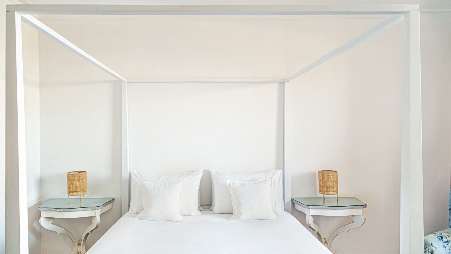 rooms-first-row-bungalow-sea-view