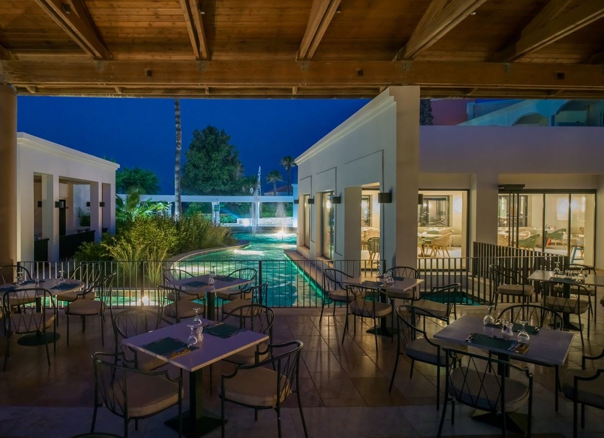 restaurants-neptune-main-restaurant