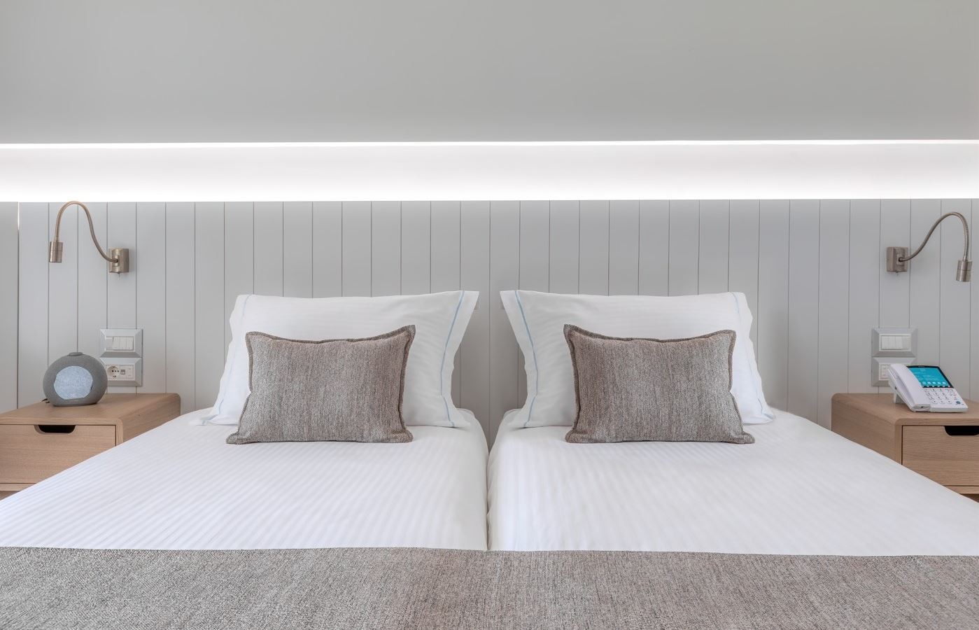 rooms-superior-twin-room-with-balcony-or-terrace