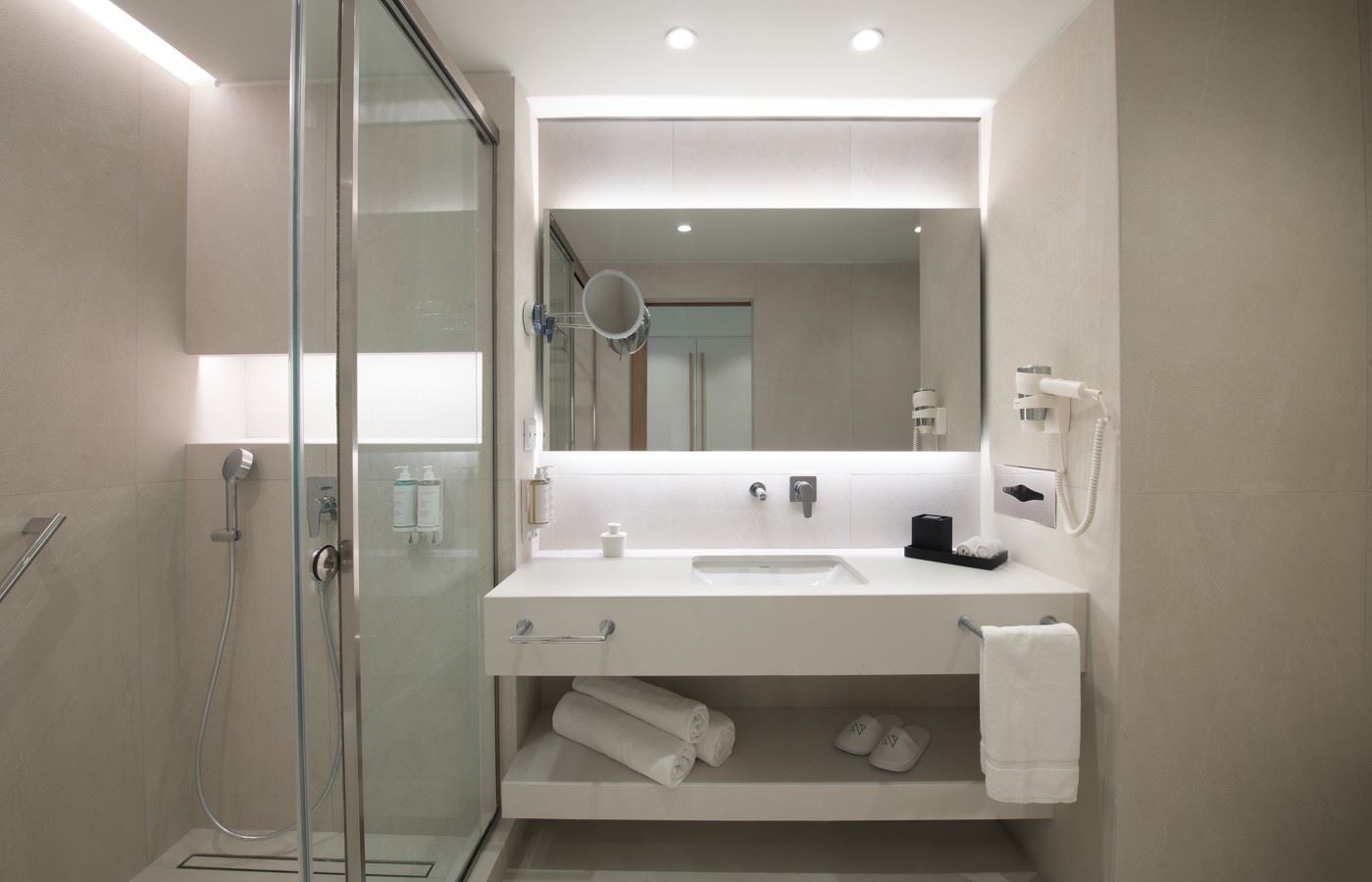 rooms-deluxe-twin-room-private-pool