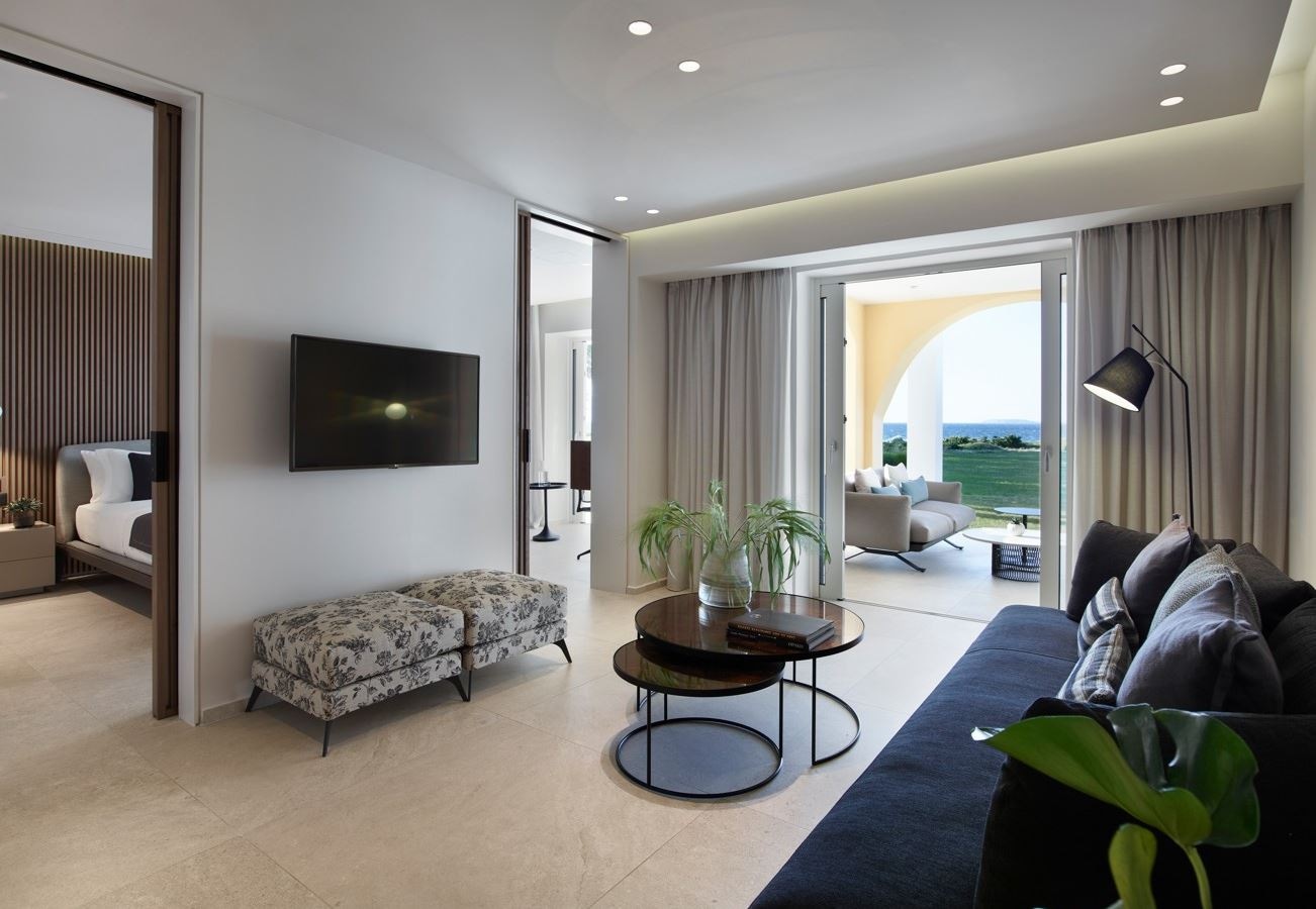 rooms-luxury-suite-2-bedrooms-seaview-balcony-or-terrace