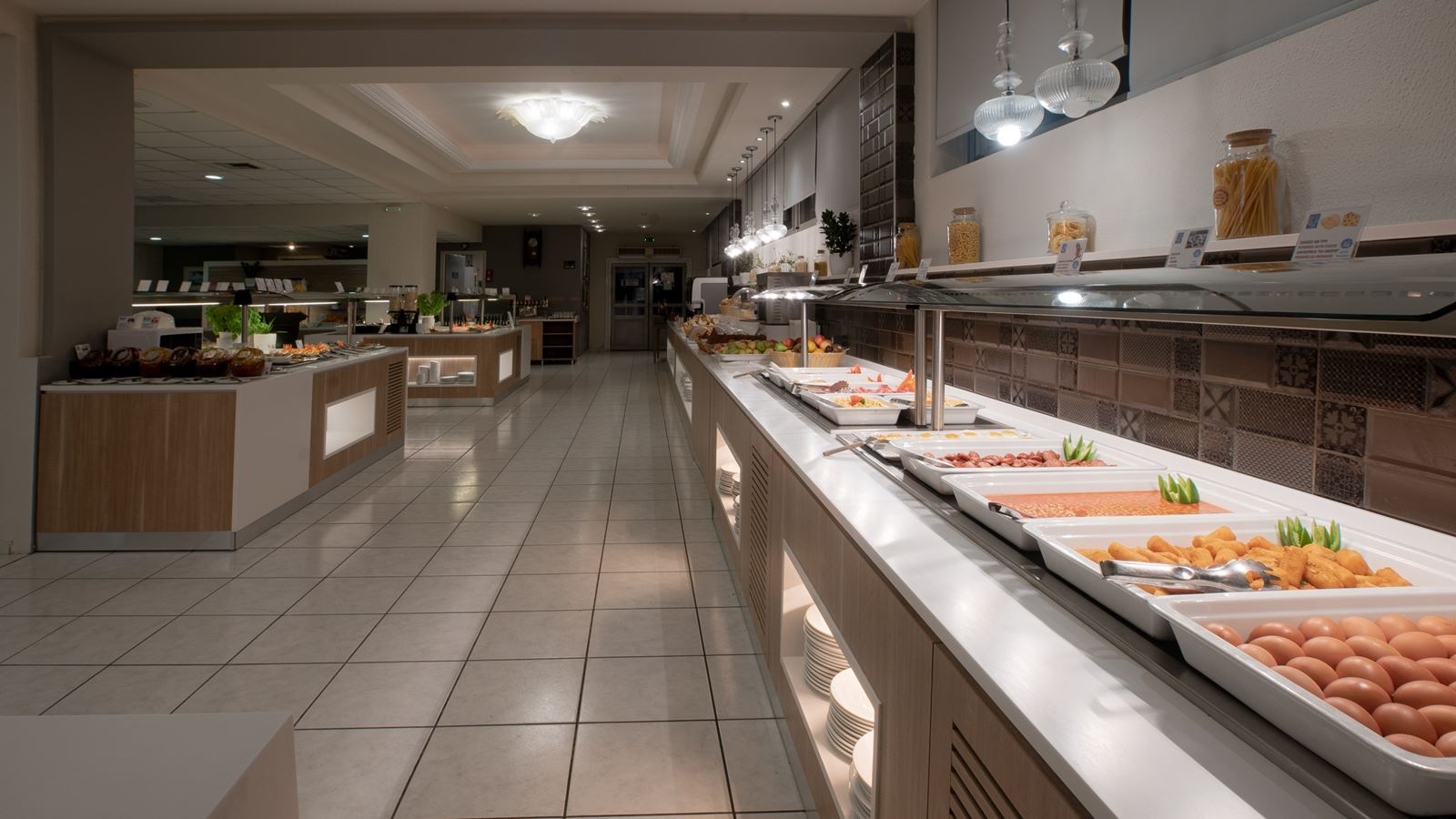 restaurants-main-restaurant