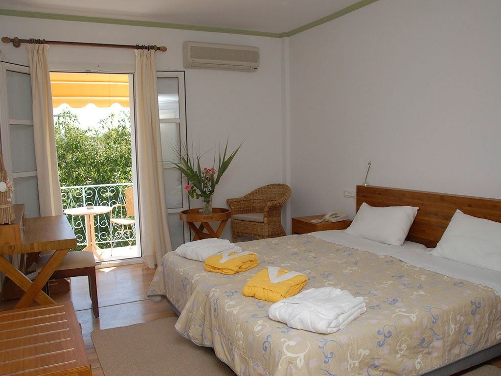 rooms-single-standard