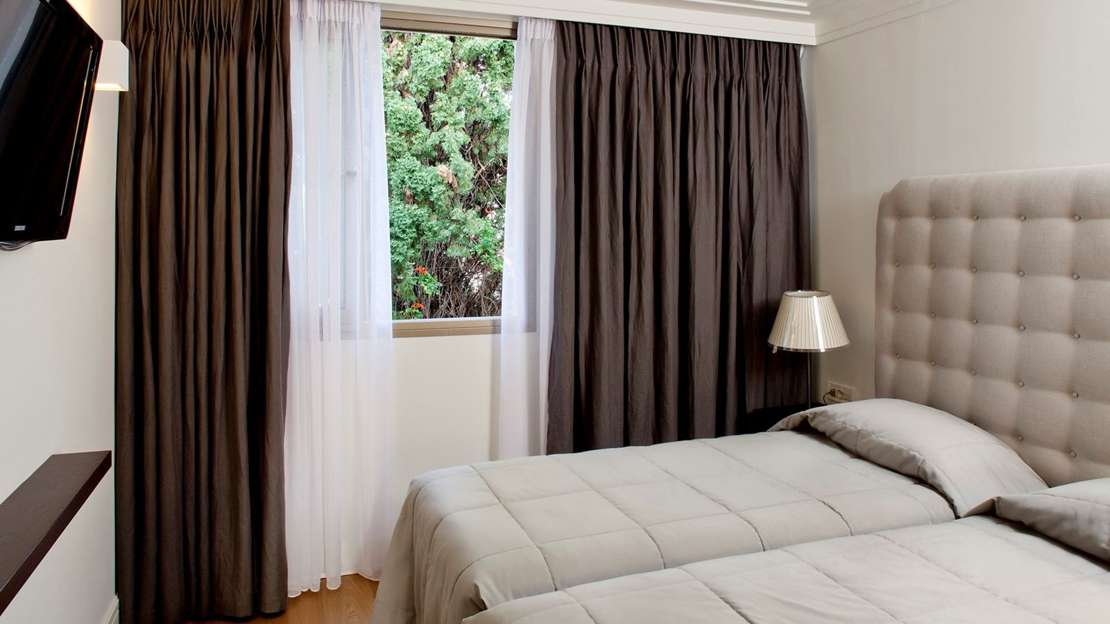 rooms-presidential-2-bedroom-suite-sea-view-with-private-pool-main-building