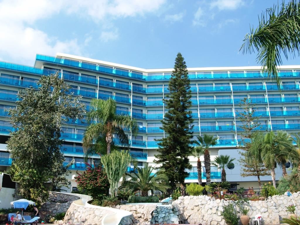 general-main-building