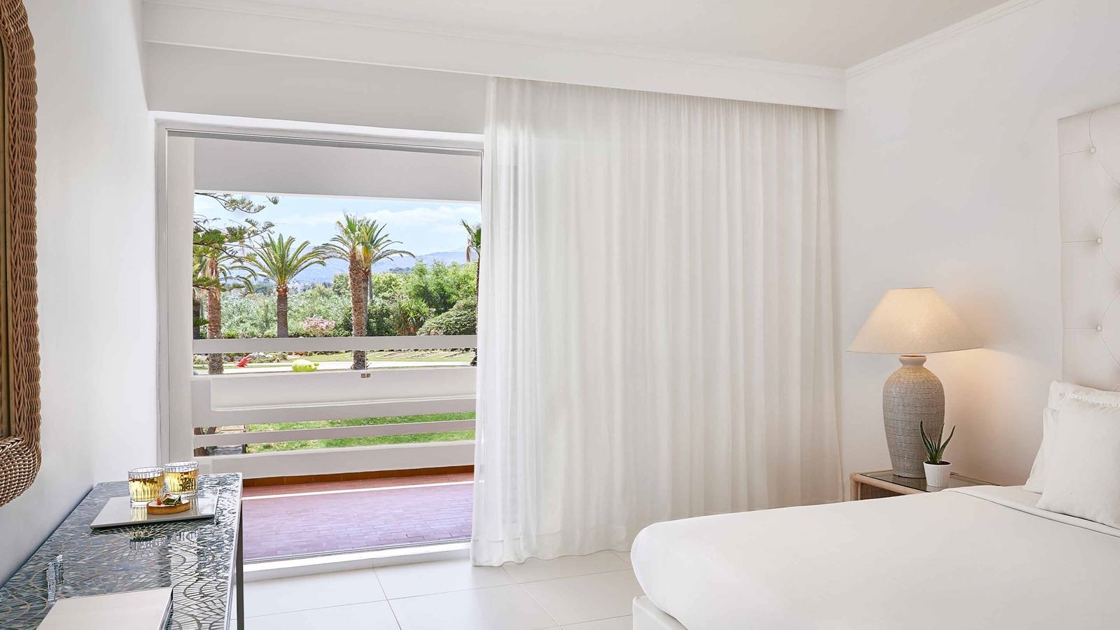 rooms-double-guestroom-garden-view