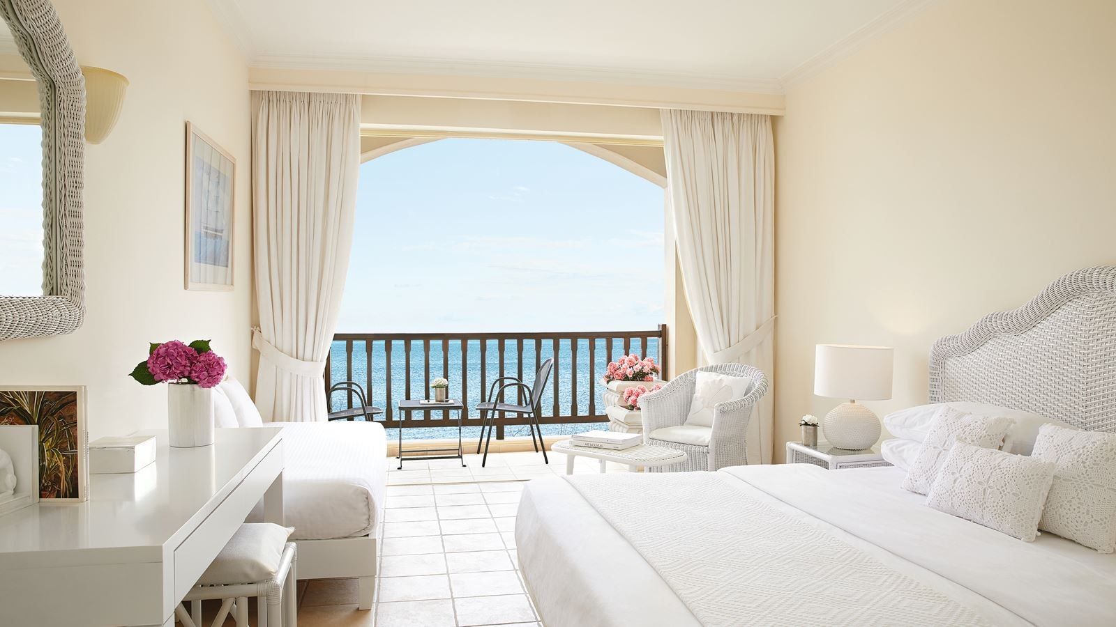 rooms-room-double-sea-view