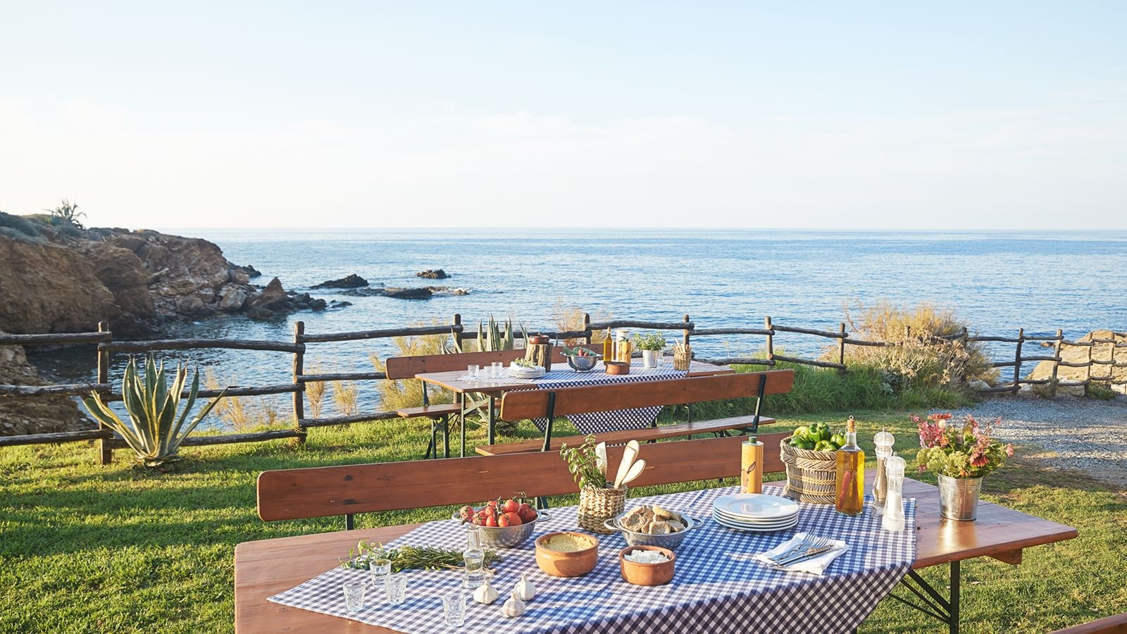 restaurants-antikristobarbeque-by-the-sea