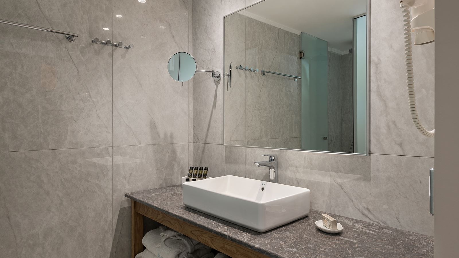 rooms-bungalow-superior-pool-view