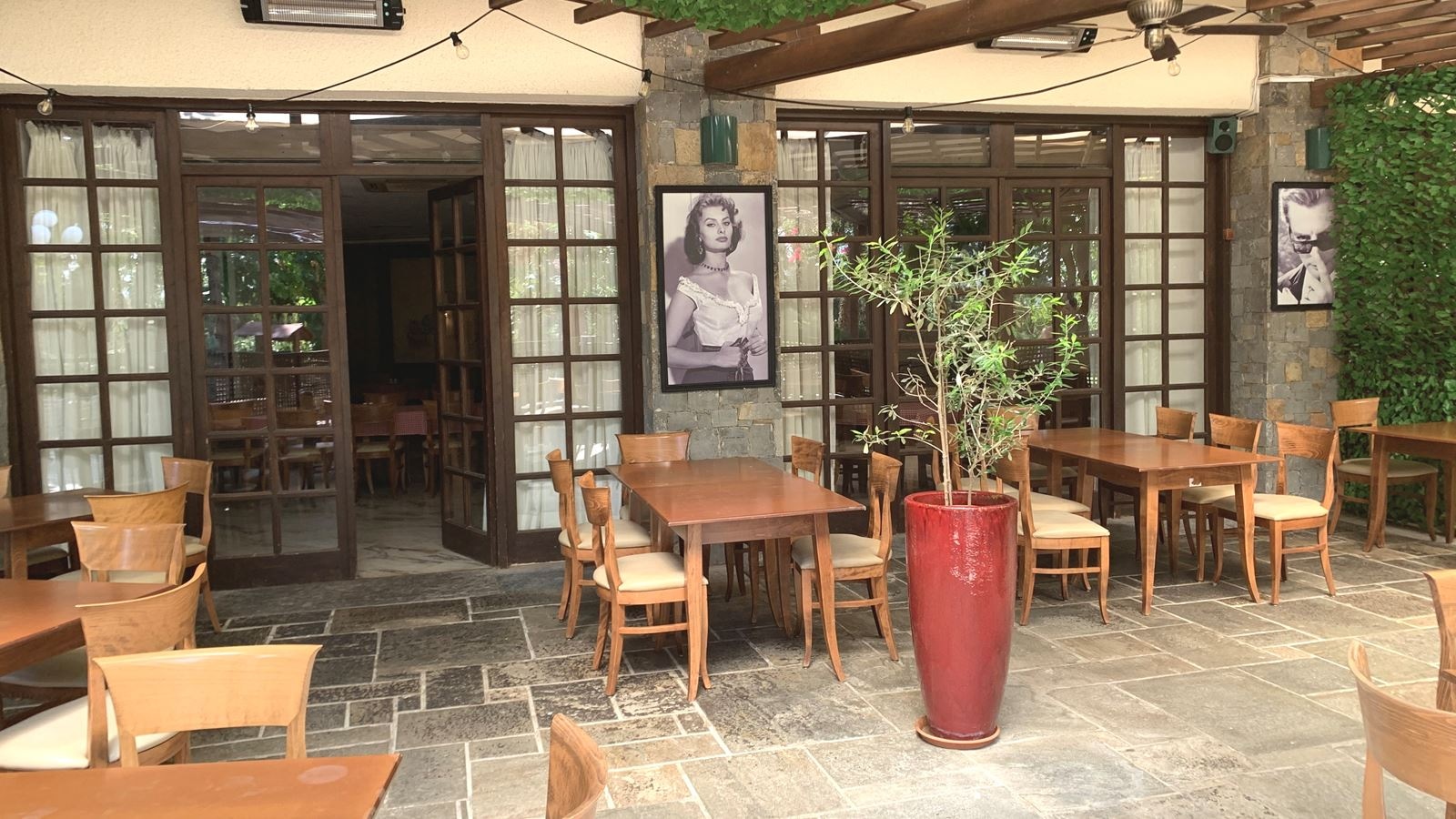 restaurants-italian-restaurant