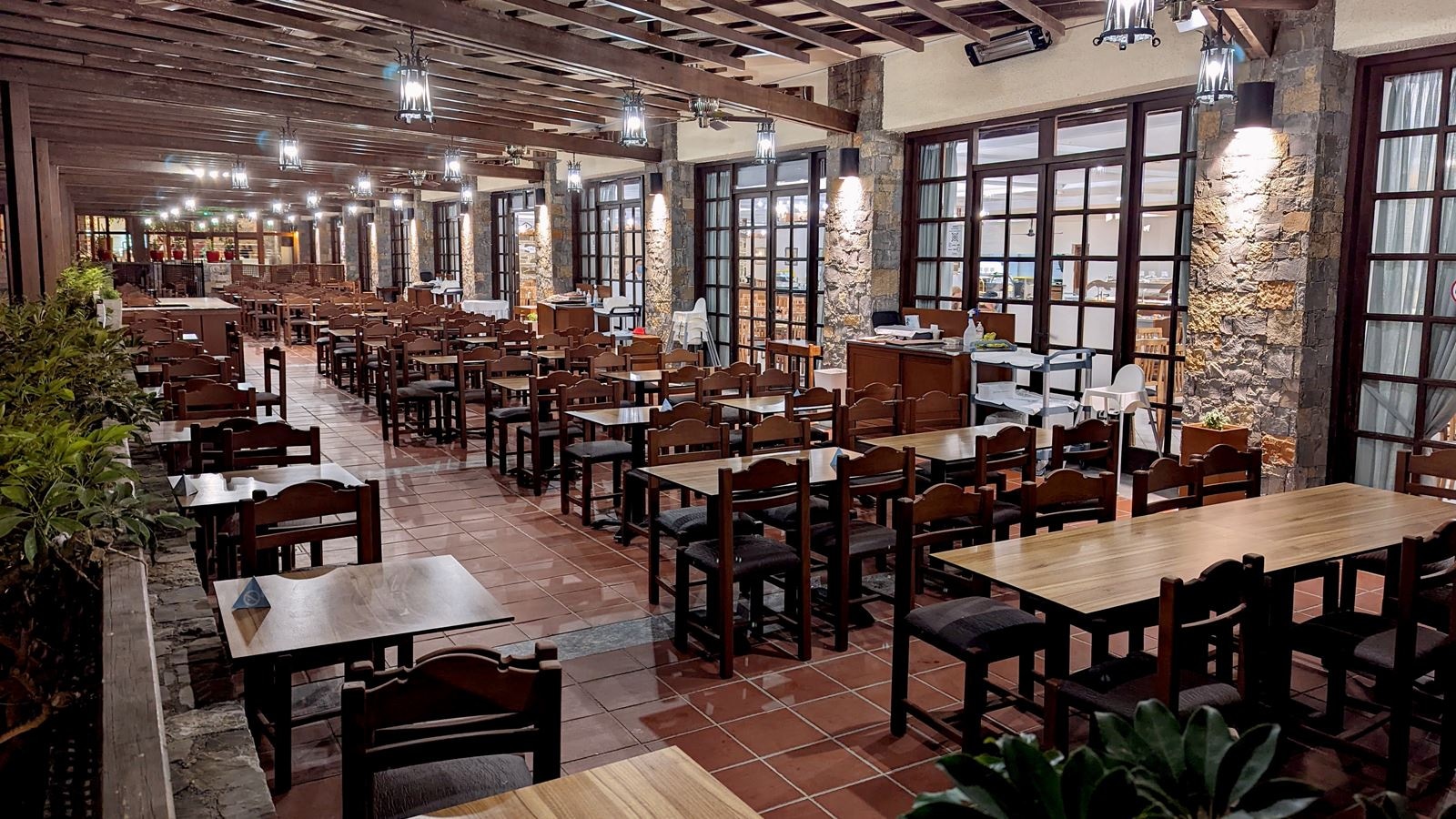 restaurants-main-restaurant