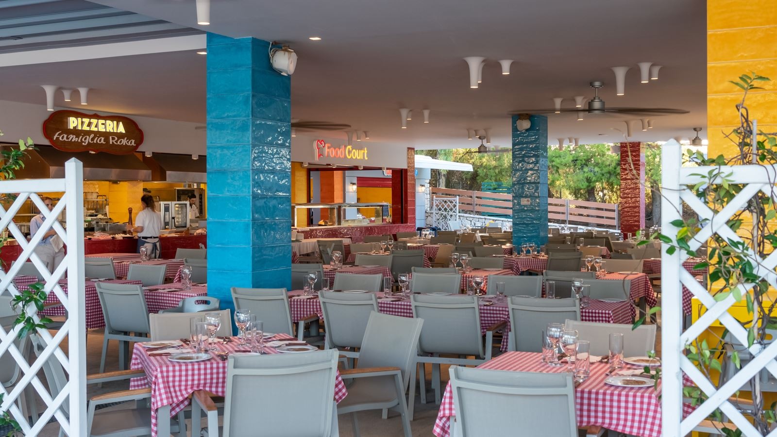 restaurants-food-court