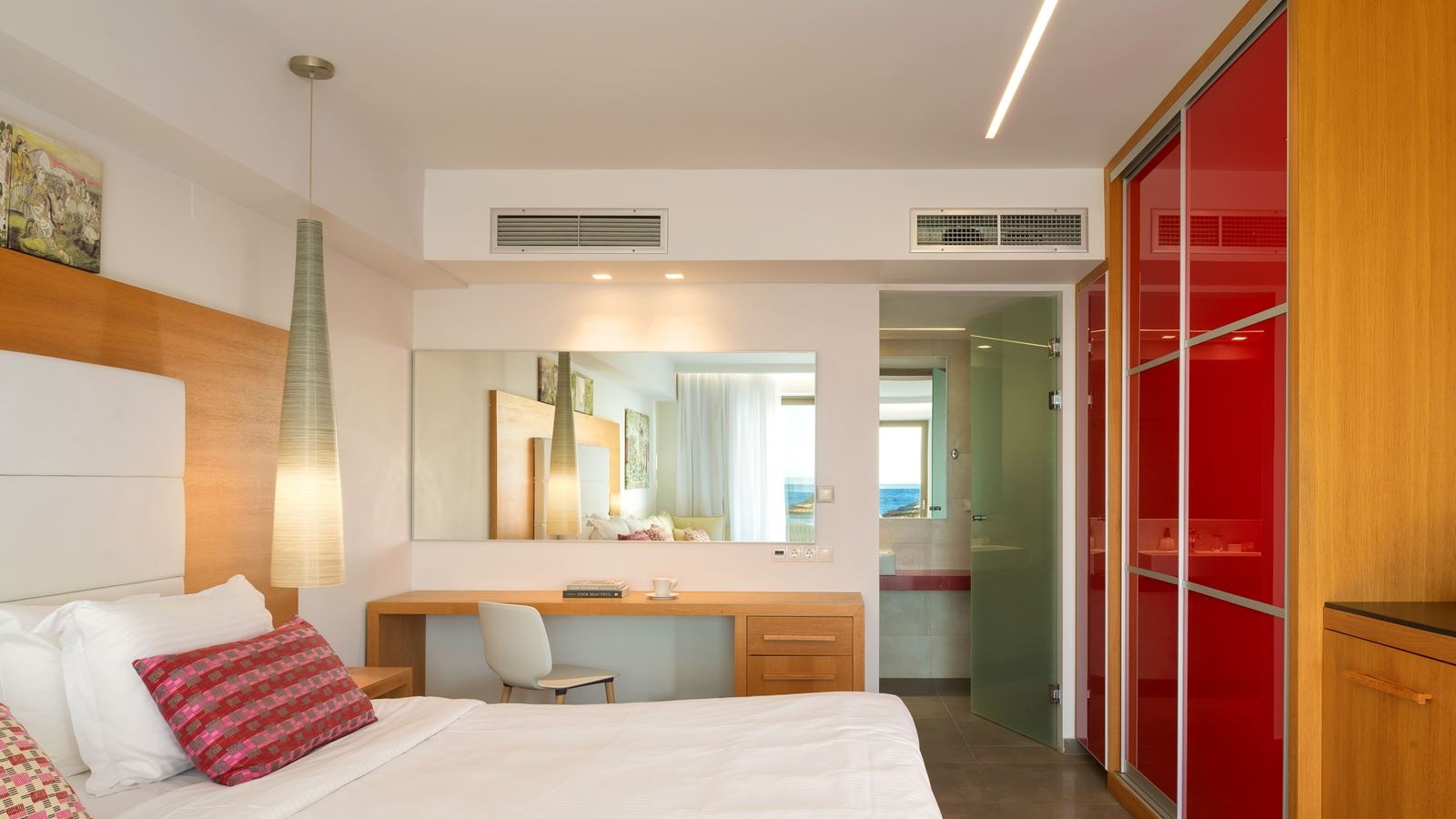 rooms-diamond-suite-beachfront-fsv