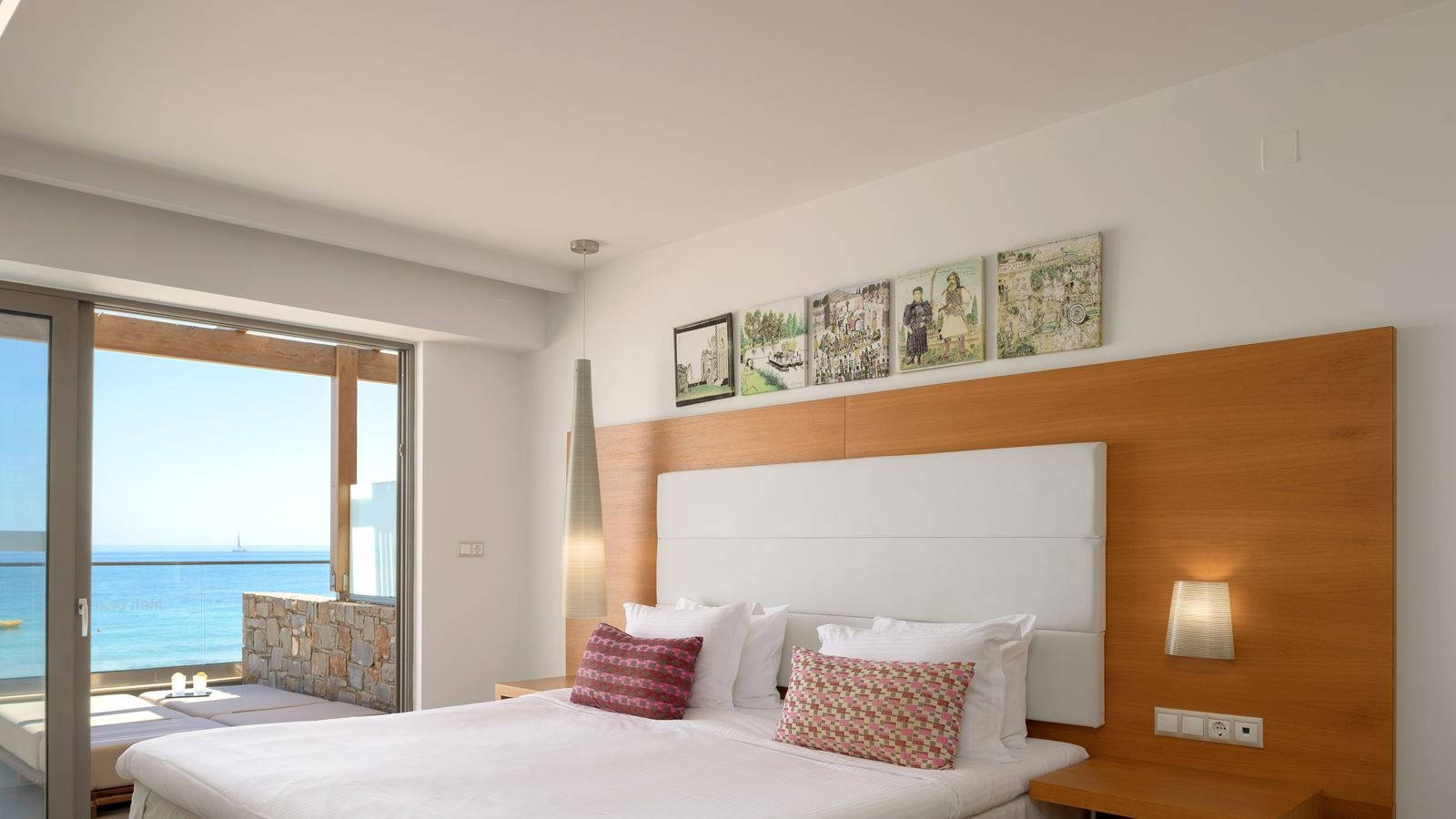 rooms-diamond-suite-beachfront-fsv