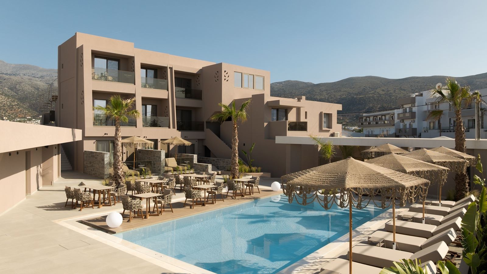 restaurants-veranda-pool-bar-restaurant