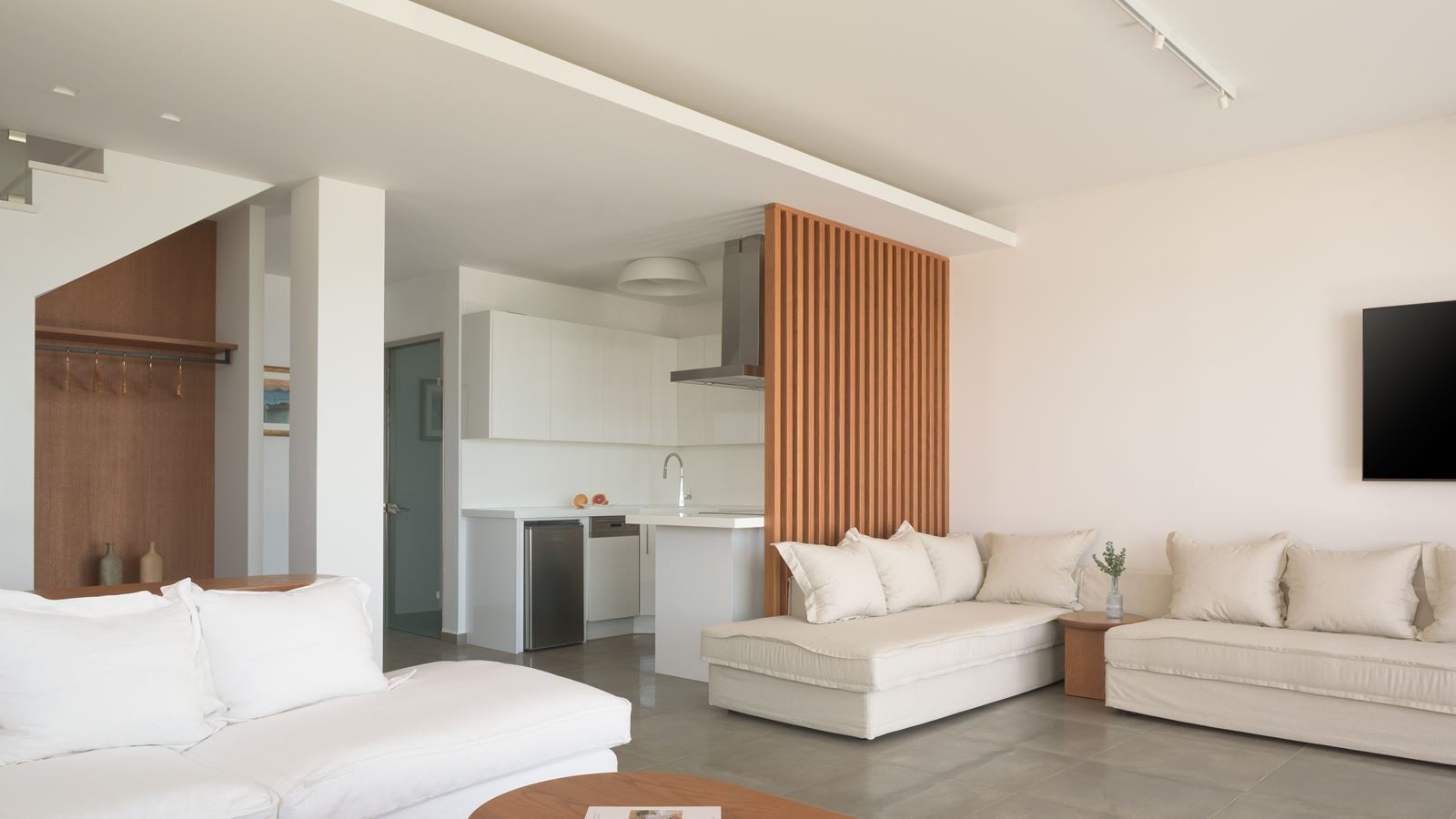 rooms-pasiphae-beachfront-villa