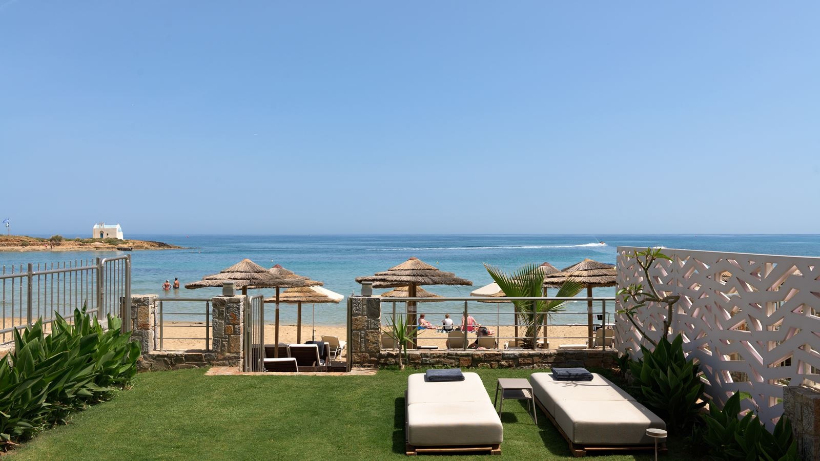 rooms-pasiphae-beachfront-villa