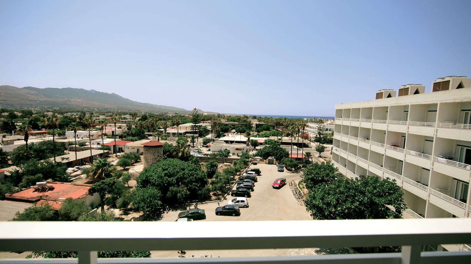 rooms-standard-twin-room-land-view-balcony-or-terrace