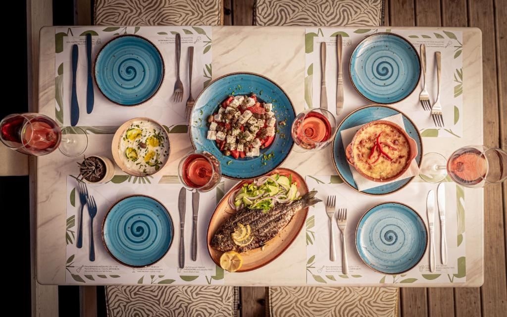 restaurants-restaurants