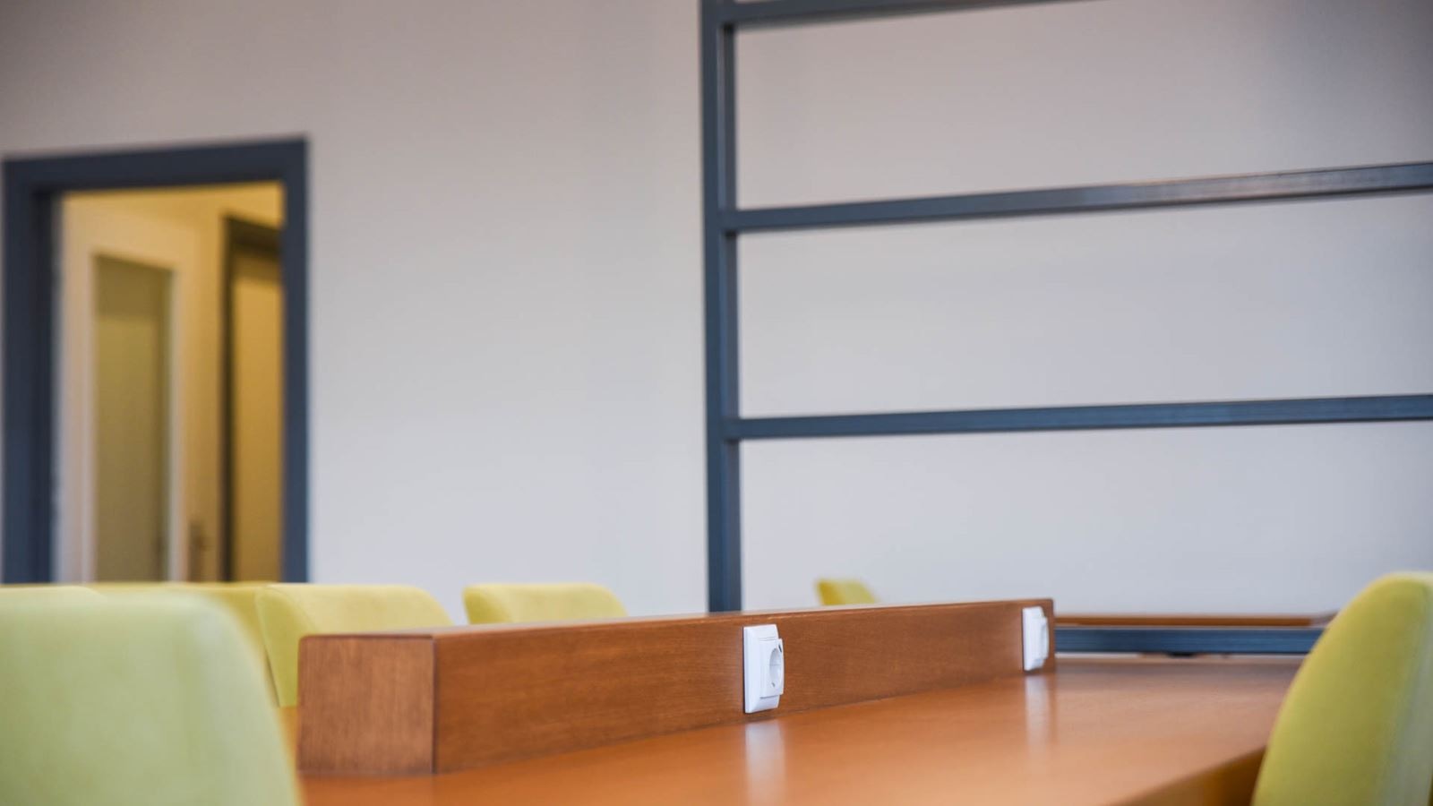 restaurants-restaurant