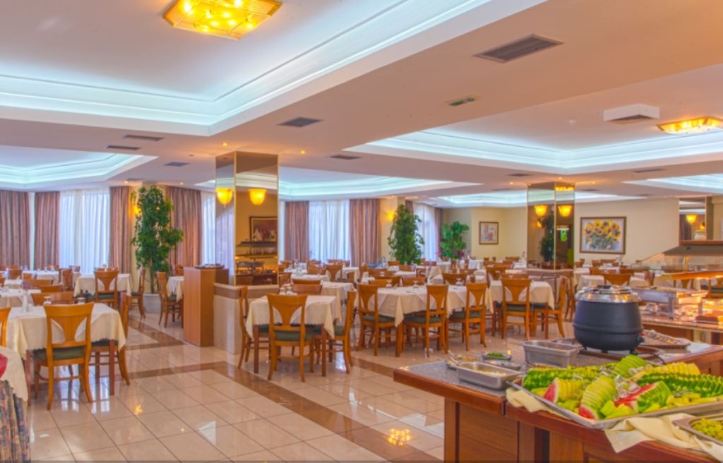 restaurants-main-building