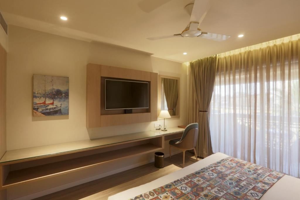 rooms-deluxe-room