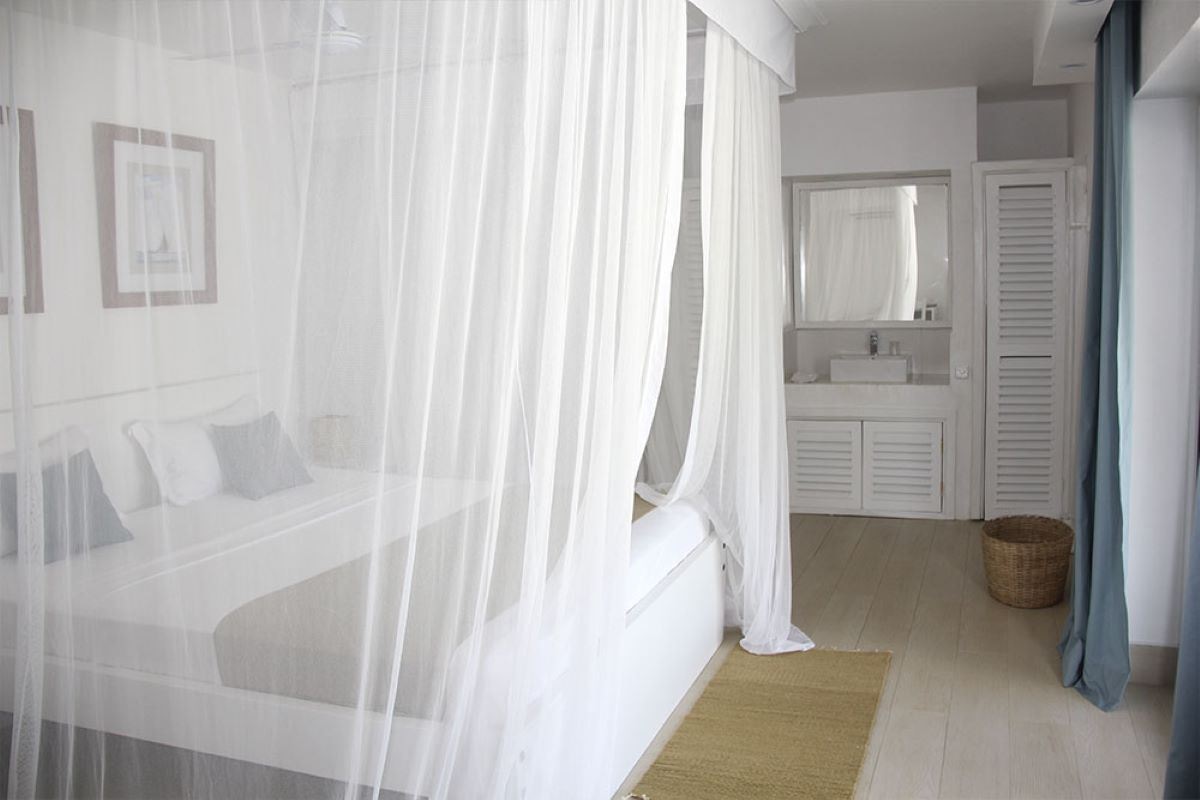 rooms-deluxe-pool-view