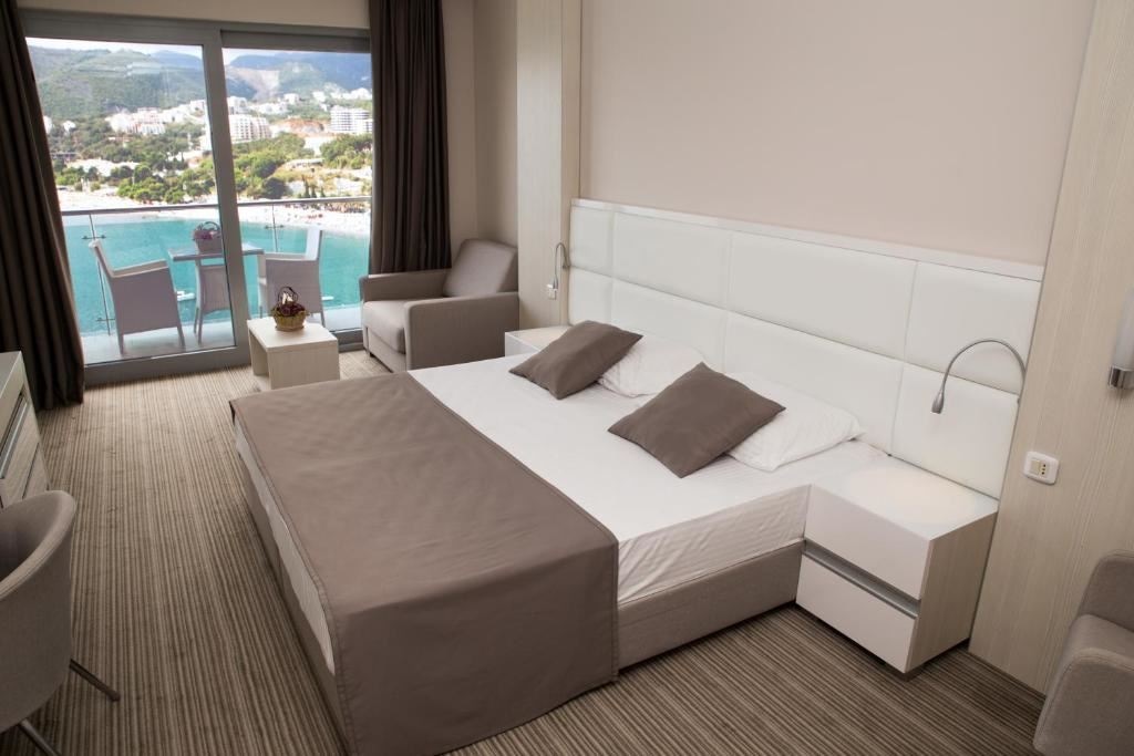 rooms-double-room-sea-view