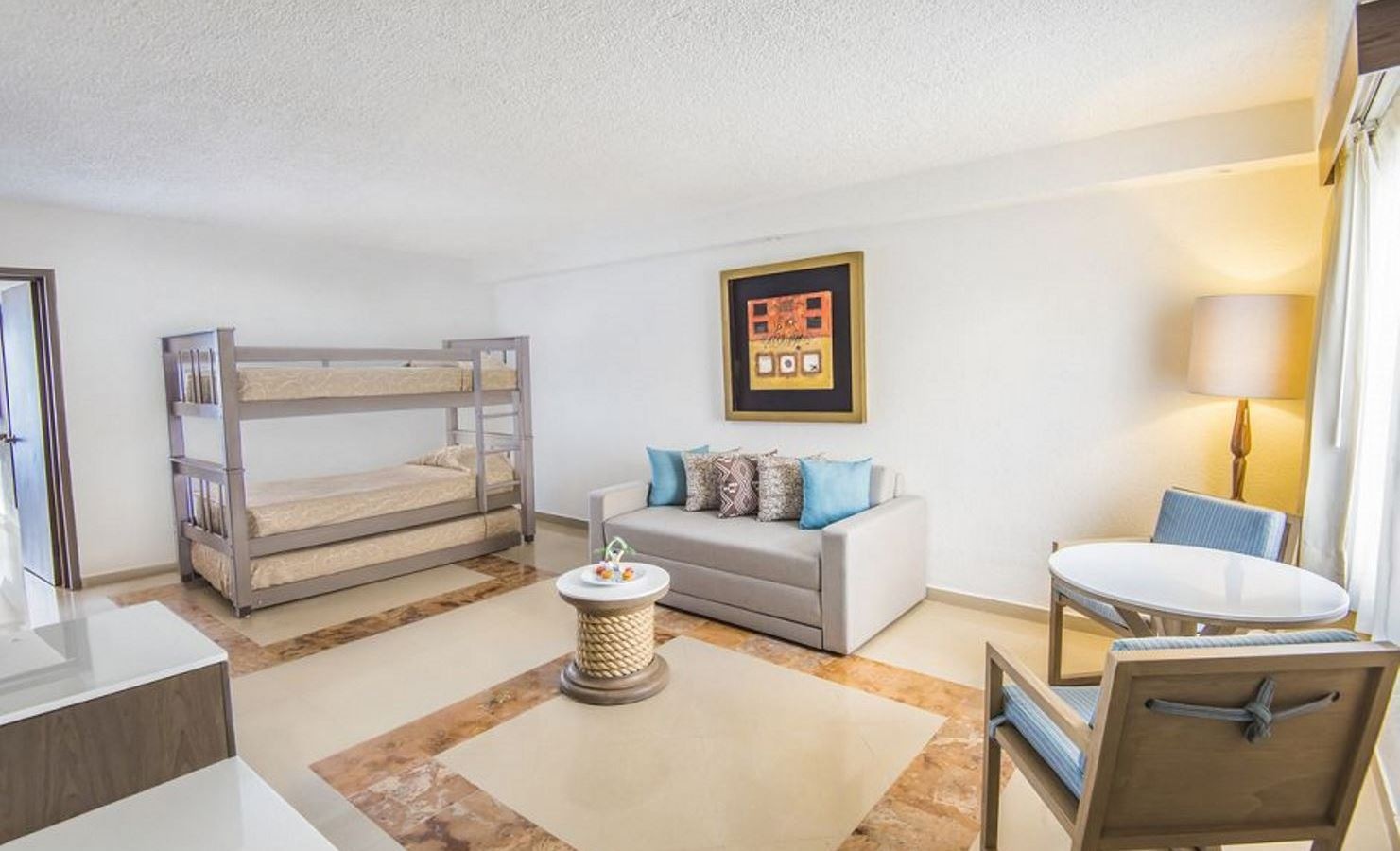 rooms-master-onebedroom-suite