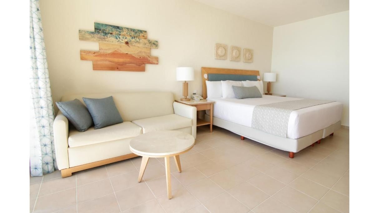 rooms-premium-side-ocean-view