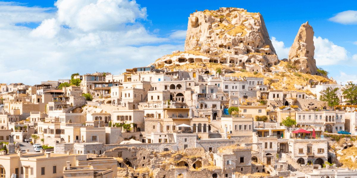 Dovolená v Turecku: Nevšední krása skalních měst v Kappadokii