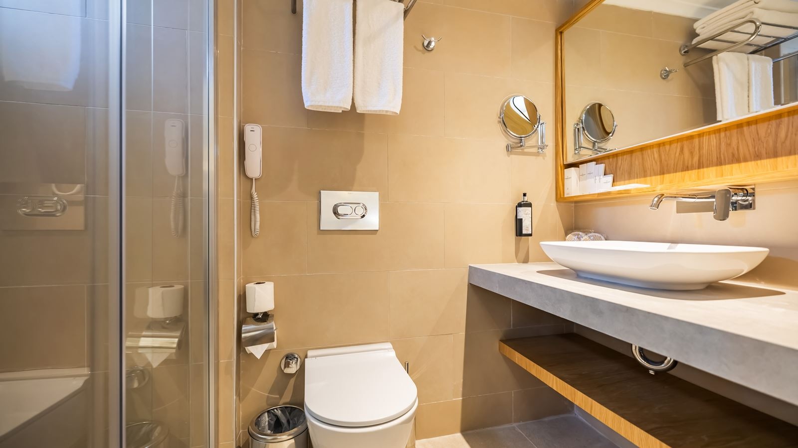 rooms-family-room-3-rooms