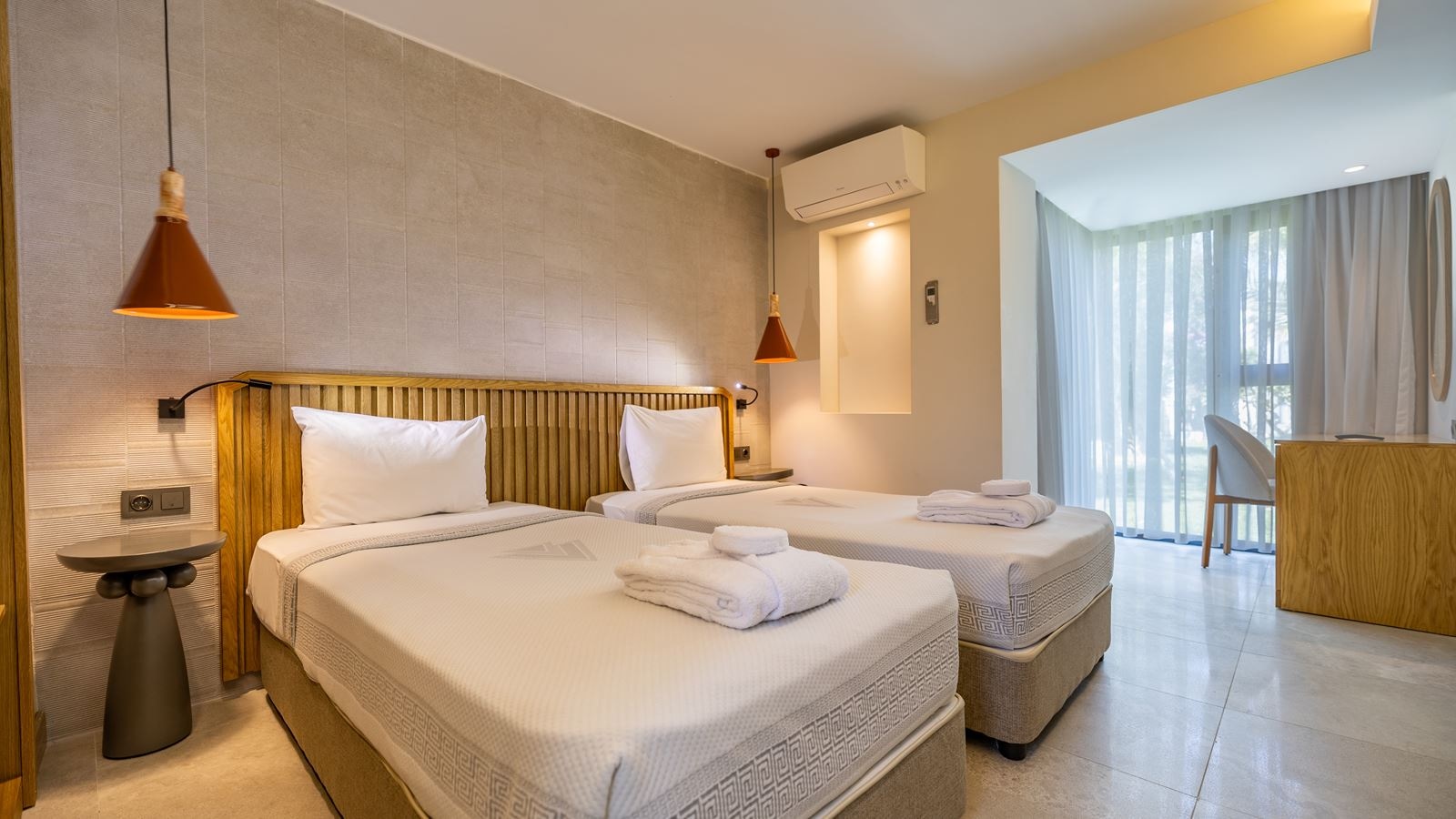 rooms-family-room-3-rooms