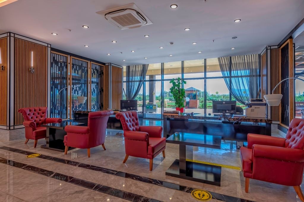 bars-lobby-terrace-bar