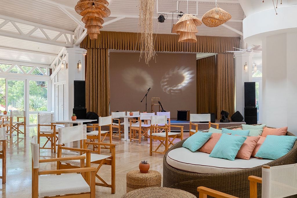 bars-olympos-pool-bar