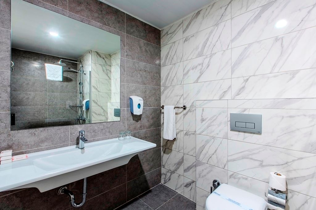 rooms-standard-room