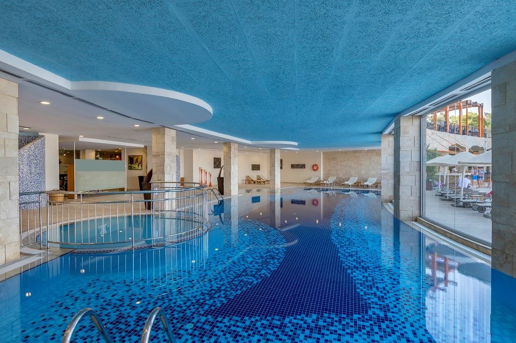 pools-indoor-pool