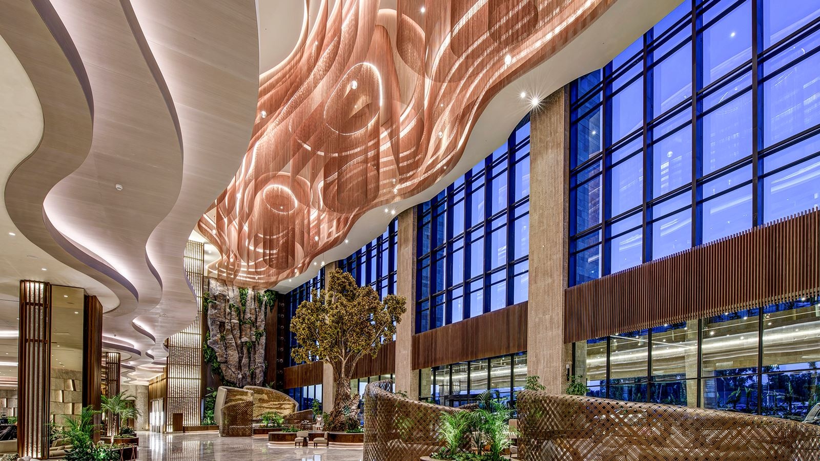 bars-crown-looby-bar