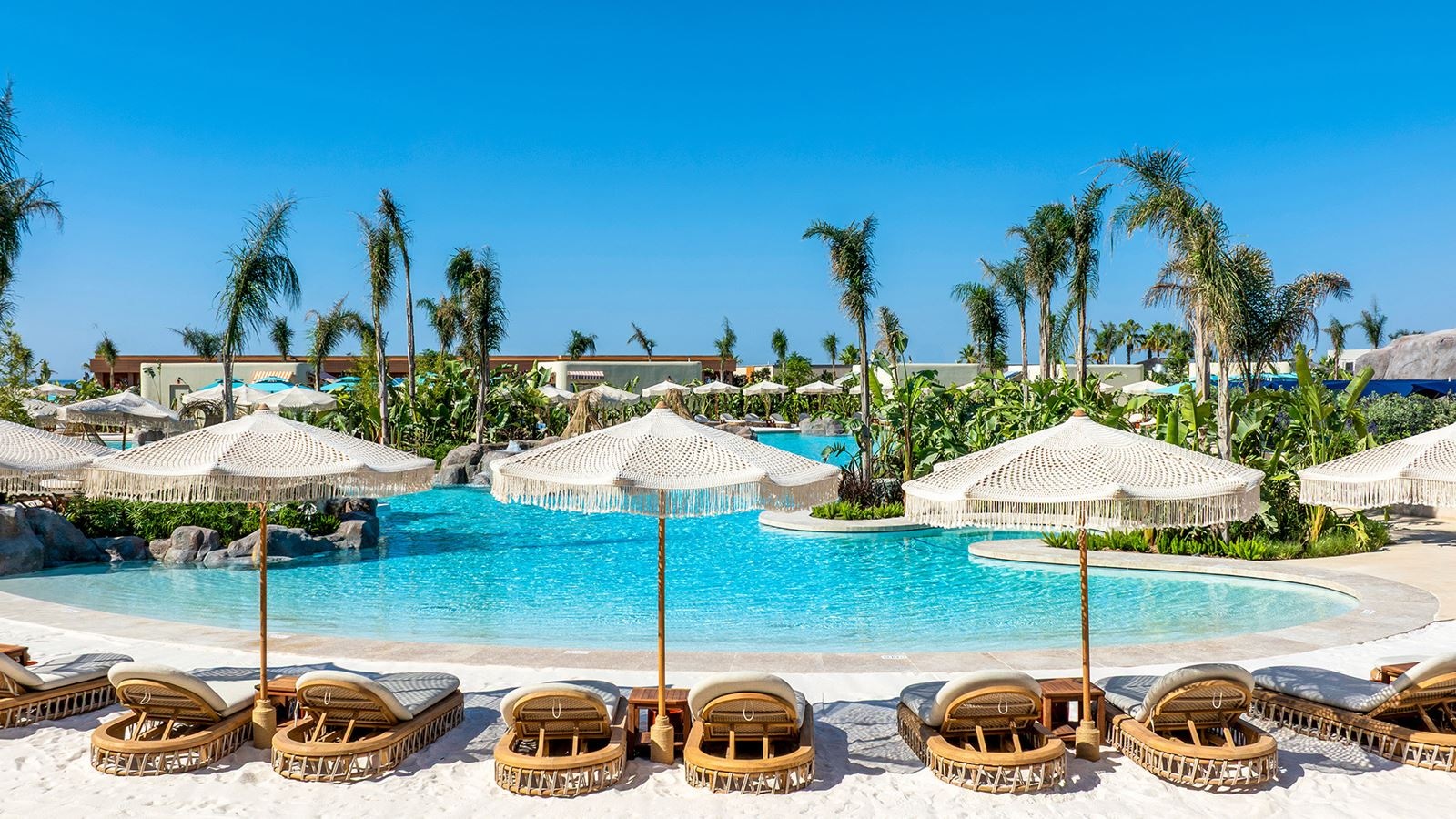 pools-outdoor--indoor-pool