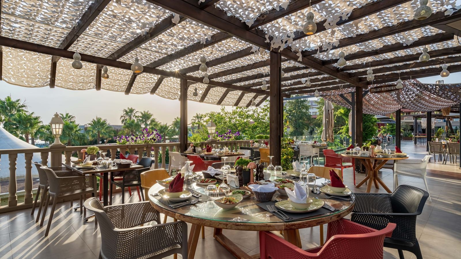 restaurants-aubergine-a-la-carte-restaurant