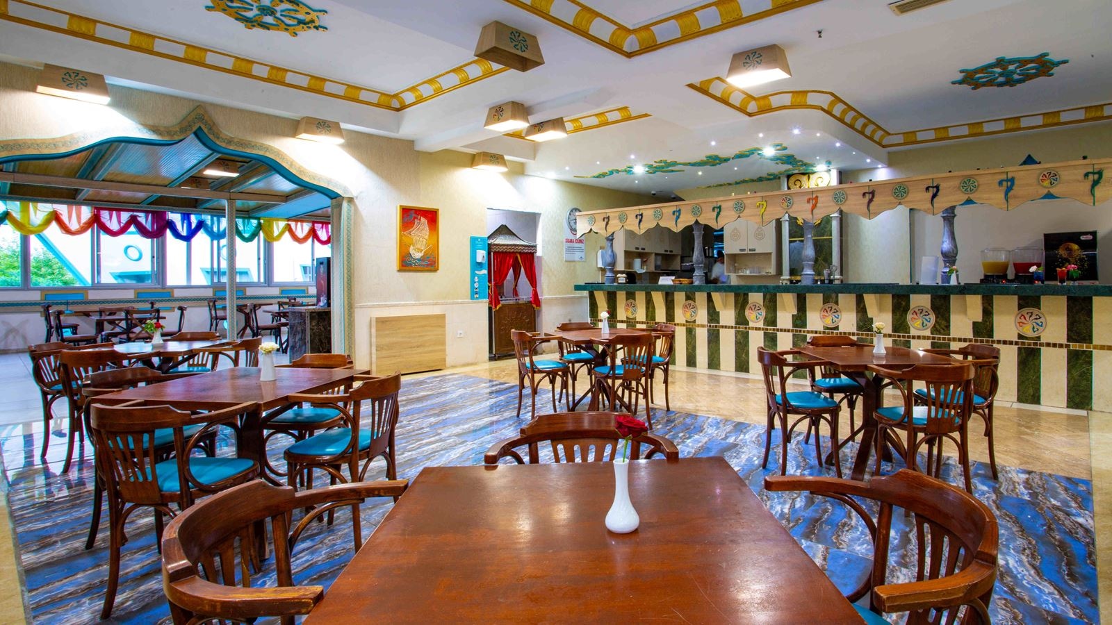 restaurants-lodos-lobby-bar