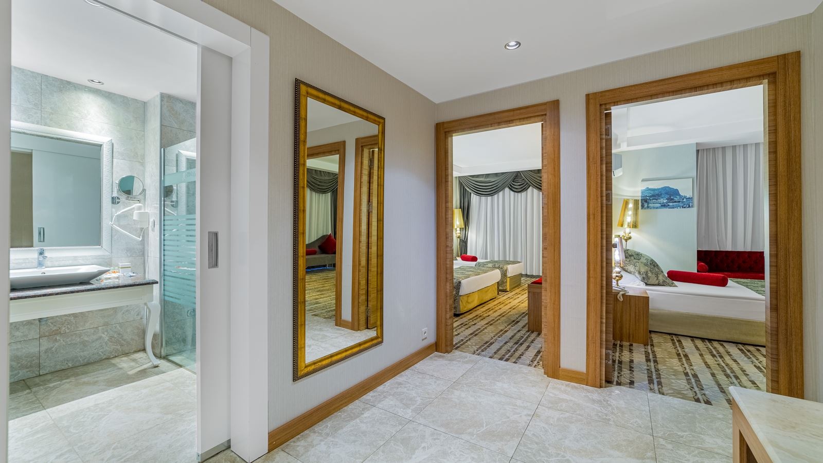 rooms-theodora-building-family-room-2-bedrooms