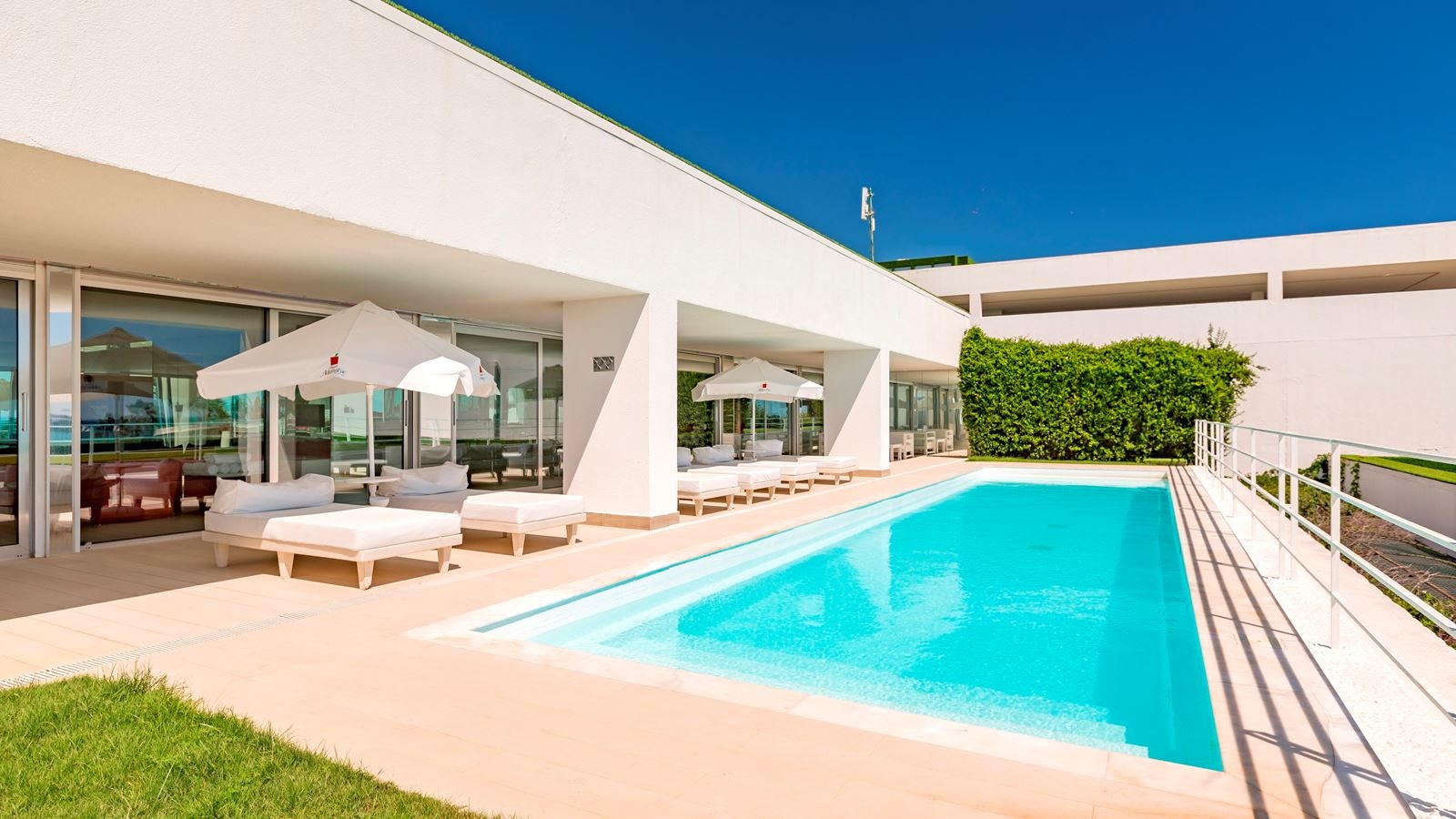 rooms-presidental-villa